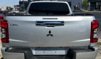 
									MITSUBISHI L200 GASOLINA 2023 full								