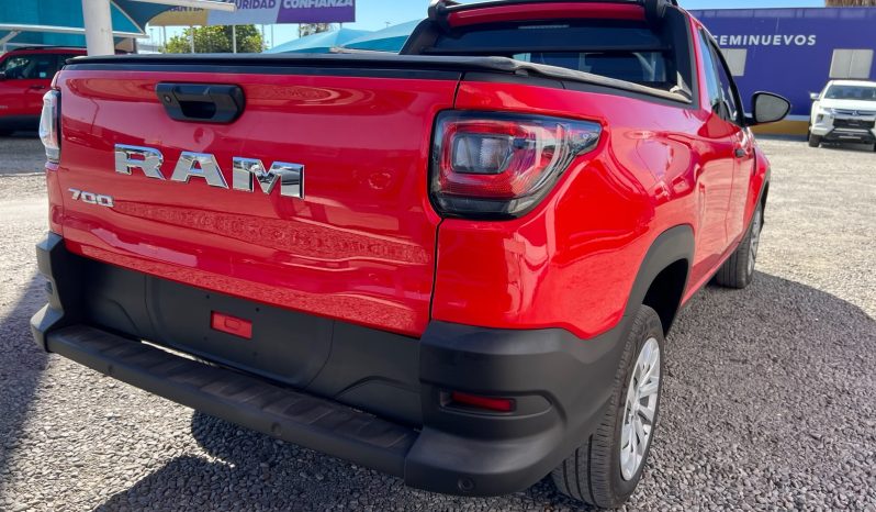 
								RAM 700 TRADESMAN 2025 full									