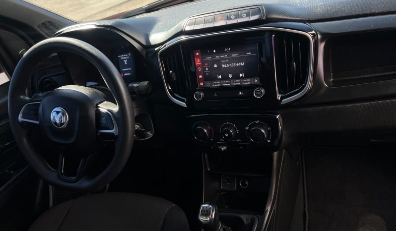 
								RAM 700 TRADESMAN 2025 full									