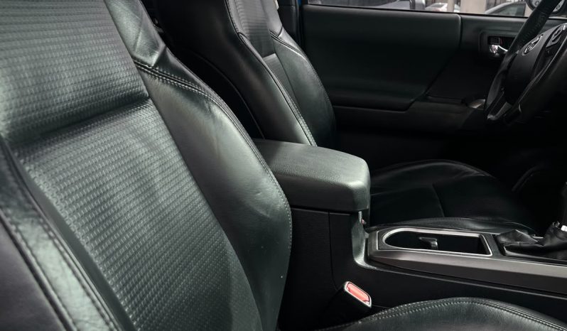 
								TOYOTA TACOMA EDICIÓN ESPECIAL 2020 full									