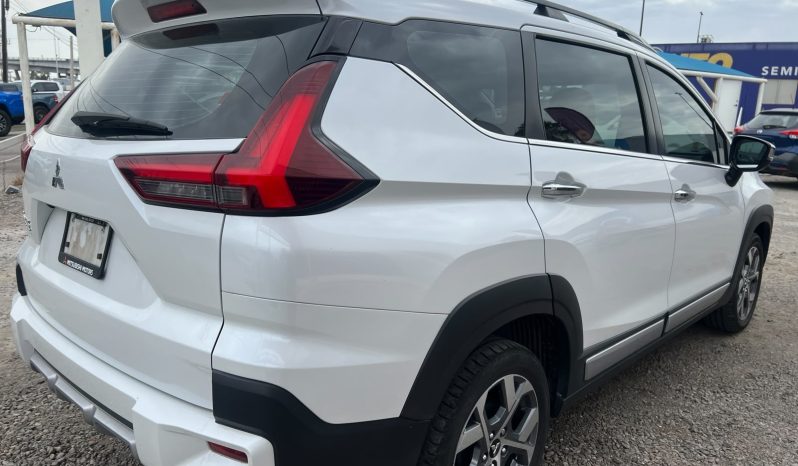 
								MITSUBISHI XPANDER CROSS 2024 full									