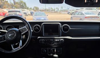 
									JEEP WRANGLER SAHARA 2023 full								