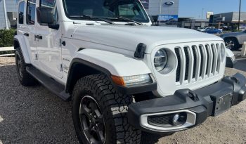 
									JEEP WRANGLER SAHARA full								