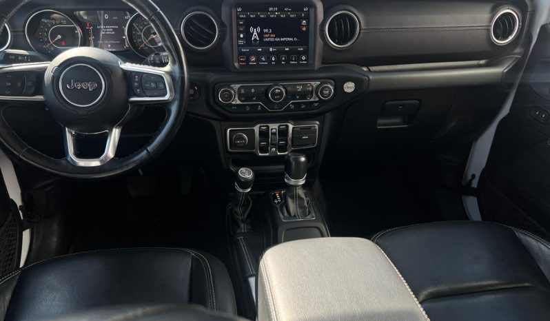
								JEEP WRANGLER SAHARA full									