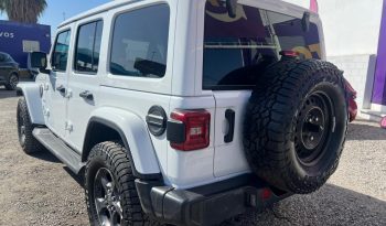 
									JEEP WRANGLER SAHARA full								