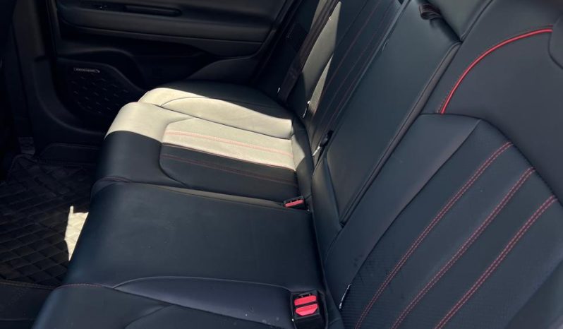
								DODGE ATTITUDE SPORT 2025 full									