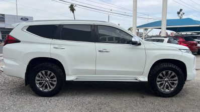 MITSUBISHI MONTERO SE 4X4 2022