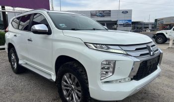 
									MITSUBISHI MONTERO SE 4X4 2022 full								