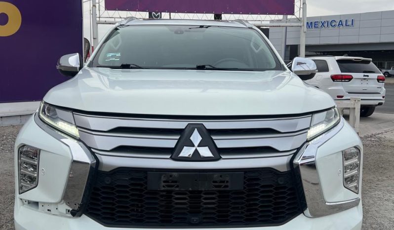 MITSUBISHI MONTERO SE 4X4 2022