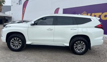 
									MITSUBISHI MONTERO SE 4X4 2022 full								