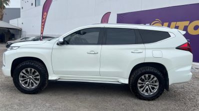 MITSUBISHI MONTERO SE 4X4 2022