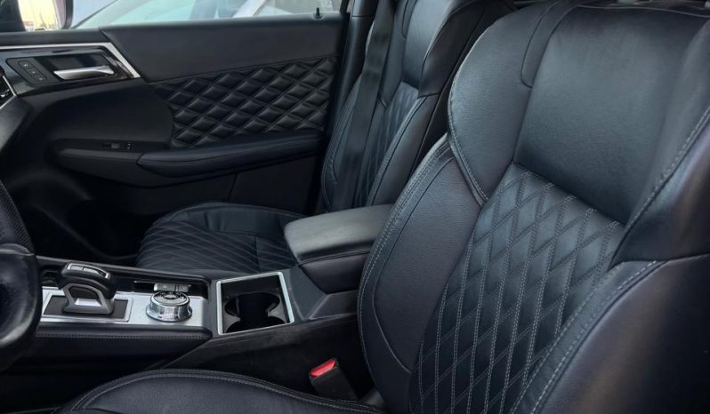 
								MITSUBISHI OUTLANDER PHEV LIMITED 2023 full									