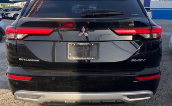 MITSUBISHI OUTLANDER PHEV LIMITED 2023